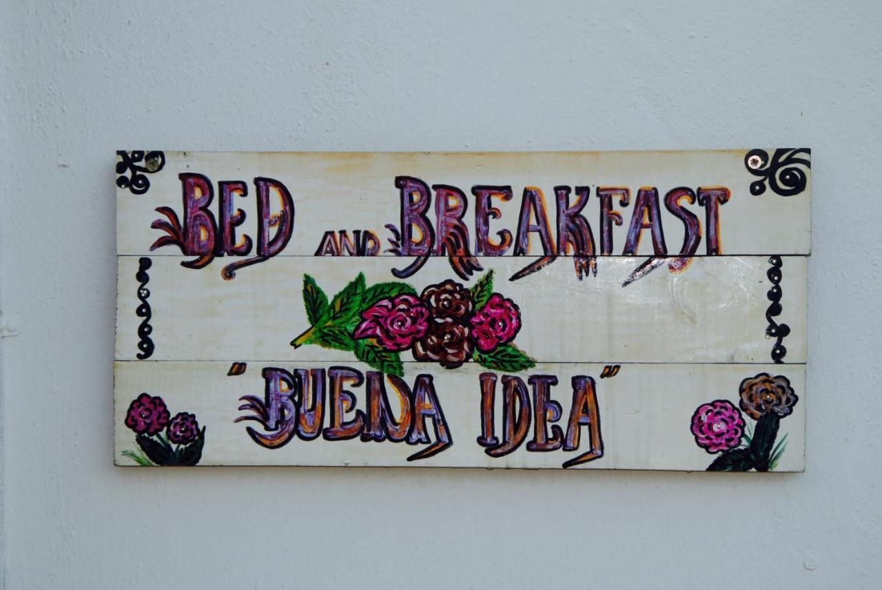 Buena Idea - Adults Only Bed & Breakfast ฆาลอน ภายนอก รูปภาพ