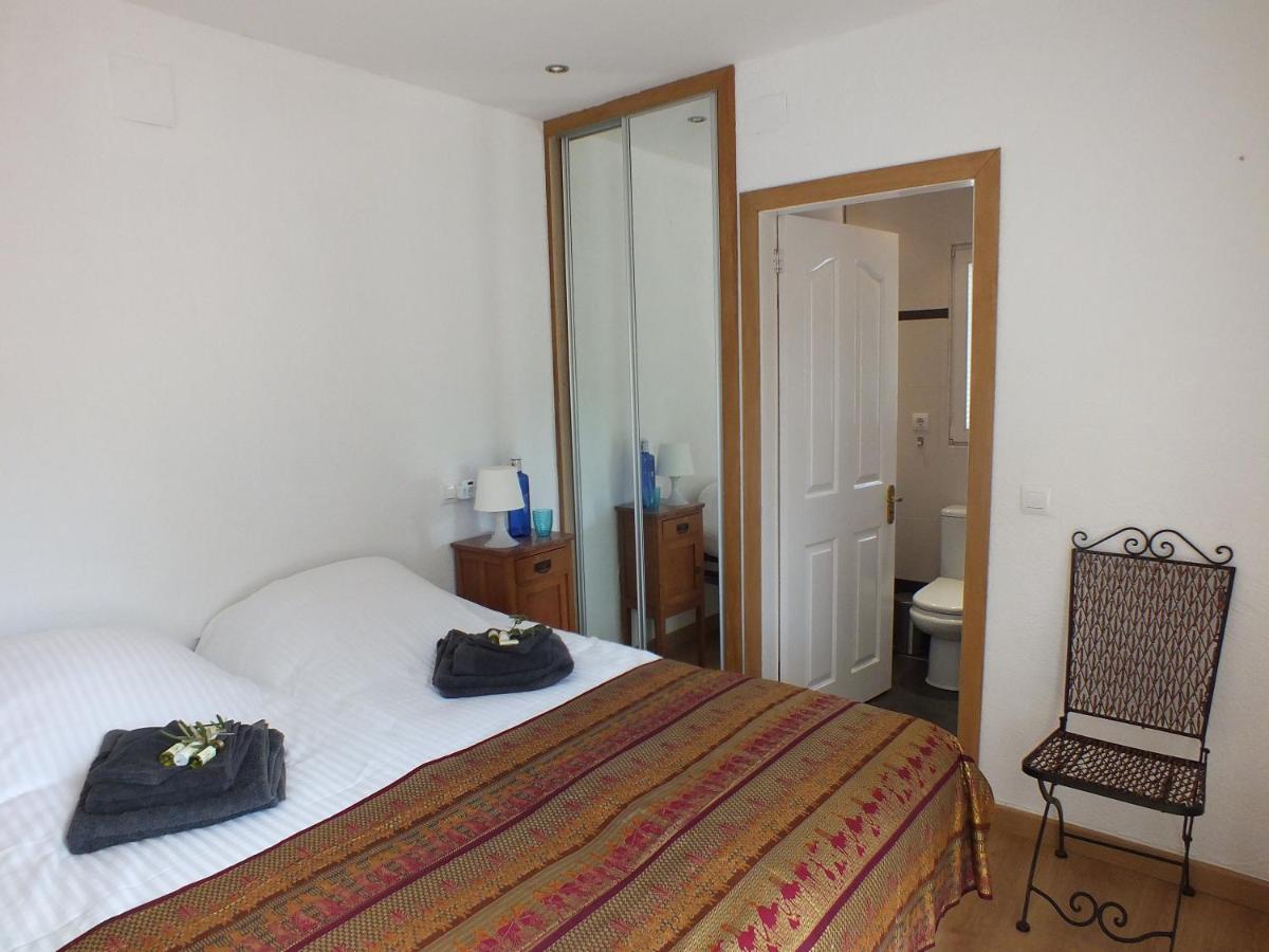 Buena Idea - Adults Only Bed & Breakfast ฆาลอน ภายนอก รูปภาพ