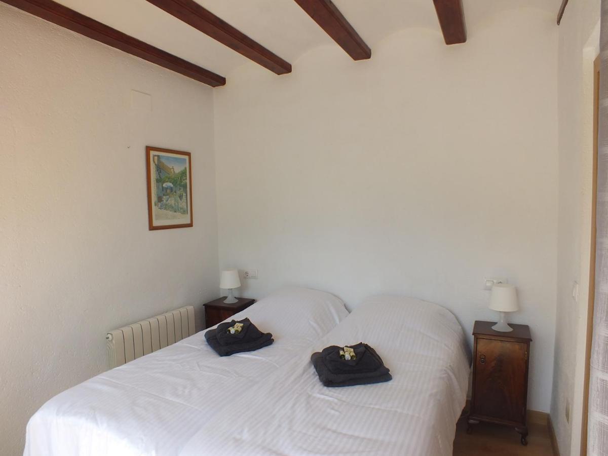Buena Idea - Adults Only Bed & Breakfast ฆาลอน ภายนอก รูปภาพ
