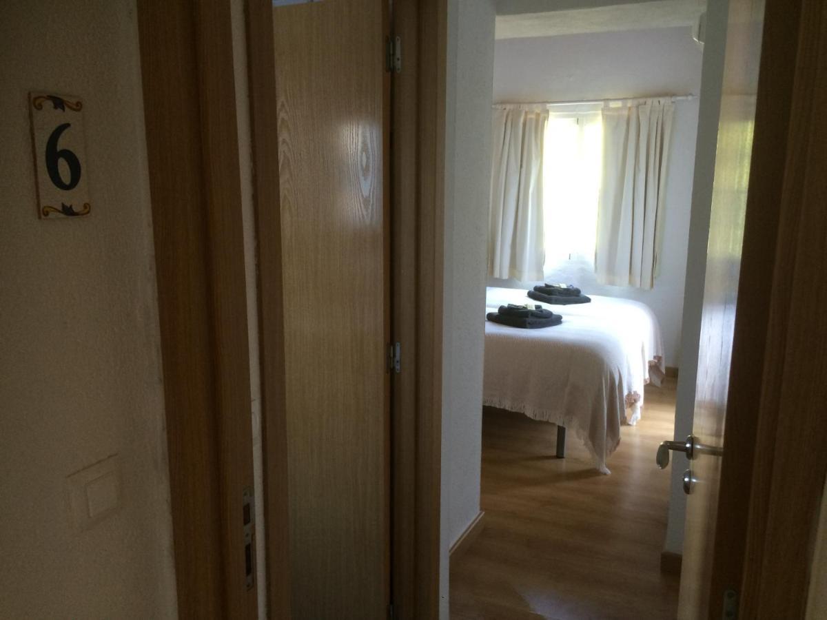 Buena Idea - Adults Only Bed & Breakfast ฆาลอน ภายนอก รูปภาพ